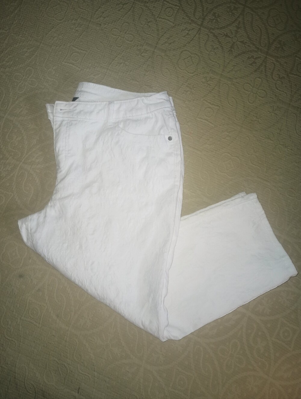 Simply Vera Vera Wang White Textured Stretch Denim Capris Pants SZ14-16